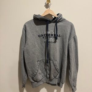 Vintage Universal Studios Gray Sweatshirt hoodie size medium